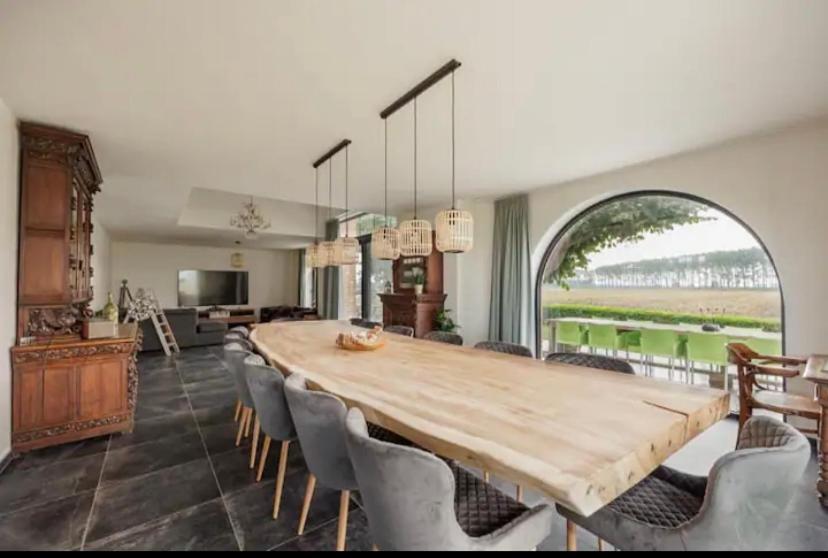 Weg Jou Villa *